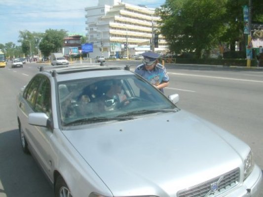 Razii pe străzile din Constanța: mai mulți șoferi au rămas pietoni!